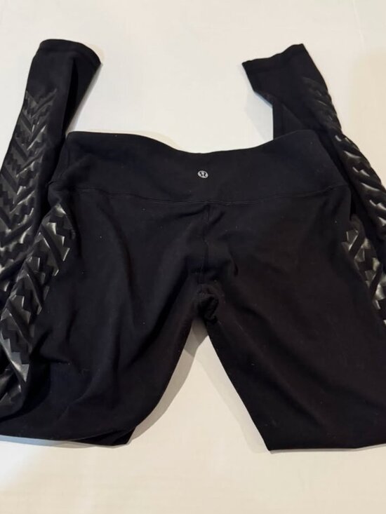 lululemon athletica Pants - Lululemon Women's Leggings (Size 8) Black WunderUnder Aztec Print Faux Leather